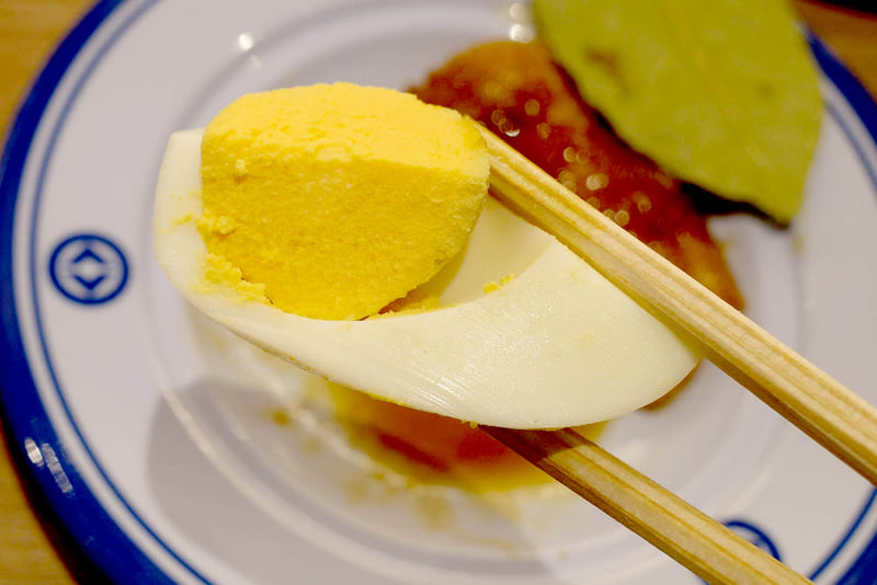 煮玉子は鶏肉より下味が薄く箸休めに最適！