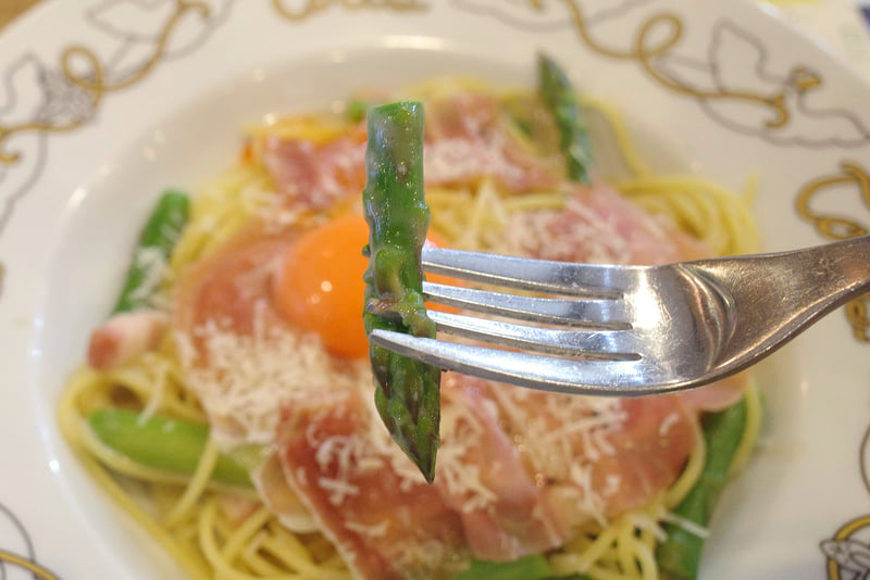 アスパラガスはほど良い苦味がナイス！