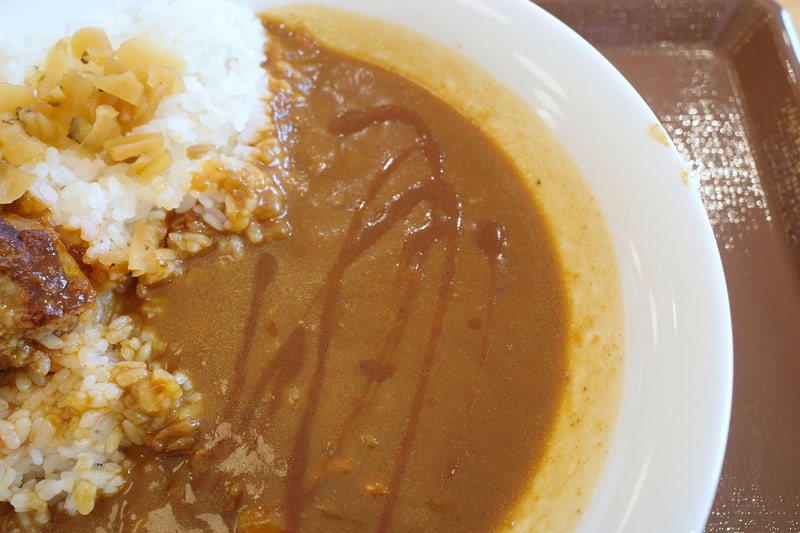 辛いカレー好きな方は最初から「すき家の特製辛口ソース」を入れるのがマスト！