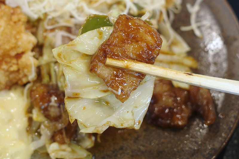 回鍋肉は全部乗せでほおばるのが正解！
