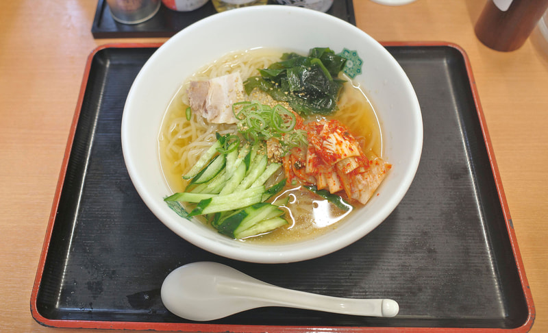 「冷麺」は一般的な「熱烈中華食堂日高屋」のラーメンサイズなのでボリューム感も良好！