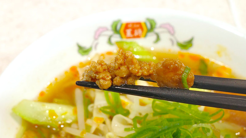 そぼろは素材の持つ旨味、下味の強さともどもパワフル！