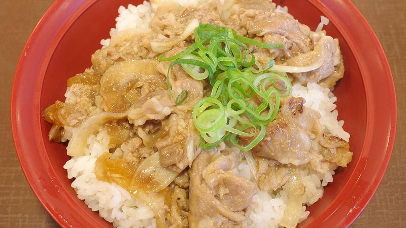 おんたま抜きの「豚生姜焼き丼」として食事開始！