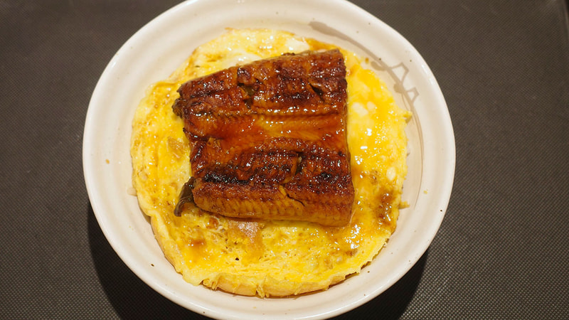 「うなたま丼」のうなぎの蒲焼、玉子はどちらも見た目の貧弱感なし！