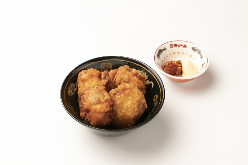 「こってり唐揚げ」：ジューシーでやみつきになる美味しさとのこと