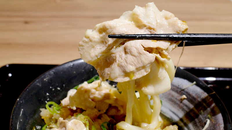 うどんも丼飯風に具を絡めて喰らう方が圧倒的にウマウマ！