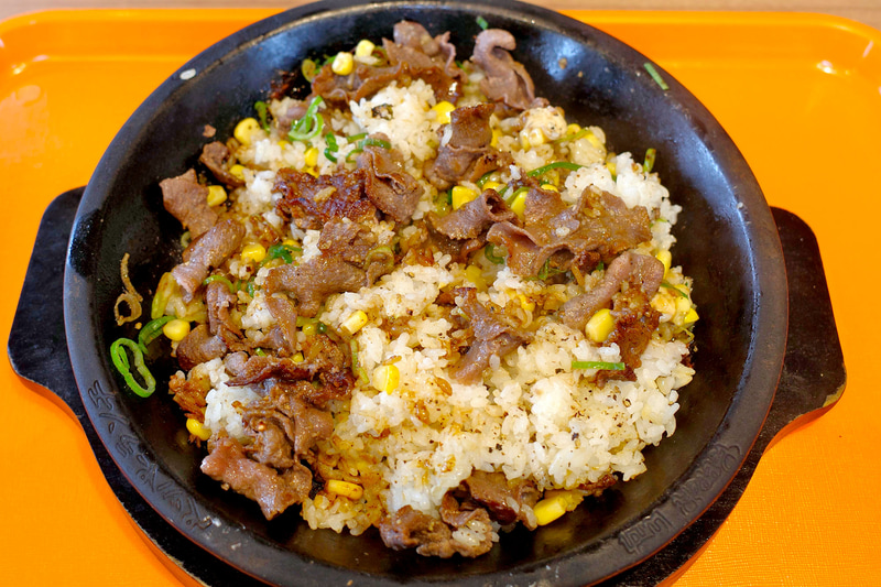 30秒ほどかき混ぜたら食事を再開！
