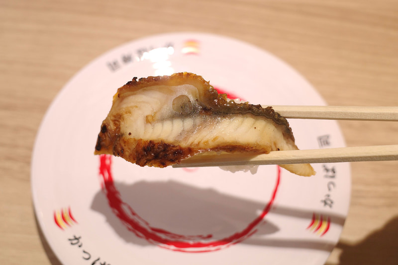 「うなぎ」は、身の旨味が主張するうなぎの身と甘めのタレの味が酢飯と相性抜群でメチャウマ！