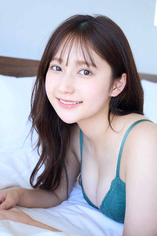 AKB48 鈴木くるみ写真集『夢の重さ』 (c)Takeo Dec.(秋田書店)2025