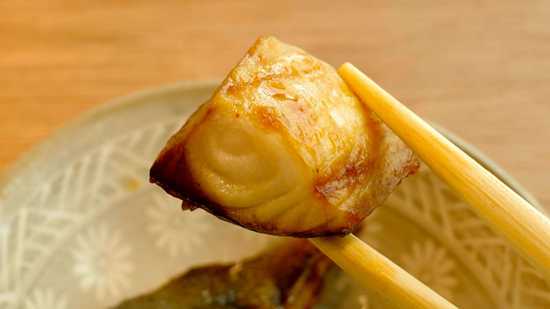 「トリプル焼魚」は縞ホッケと、鮭の存在が霞むほどにサバ文化干しが旨し！