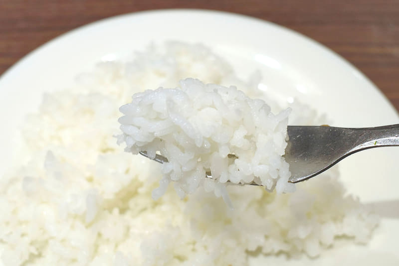 「宮ロースじゅうじゅう焼き」の味を受け止めるライスは硬めの炊き加減！