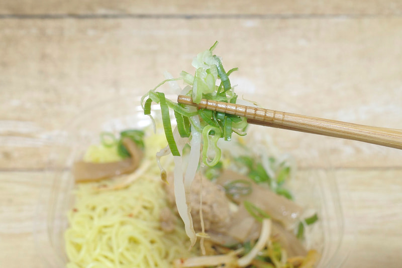 青ねぎともやしはどちらも後味キリリ！