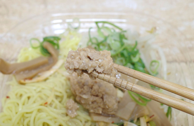 肉味噌は塩気、旨味、辛味の塩梅良好！