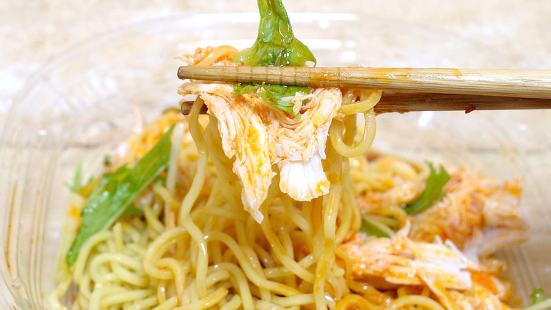 麺は丼飯のごとく具を巻き込んで喰らうのが正解と実感!