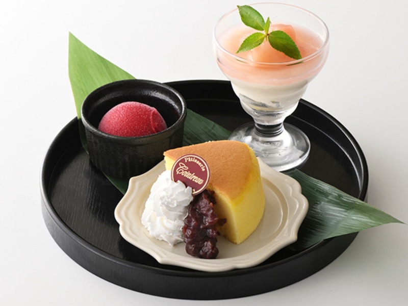 デザート盛り合わせは食べ放題ではなく、1皿のみの提供