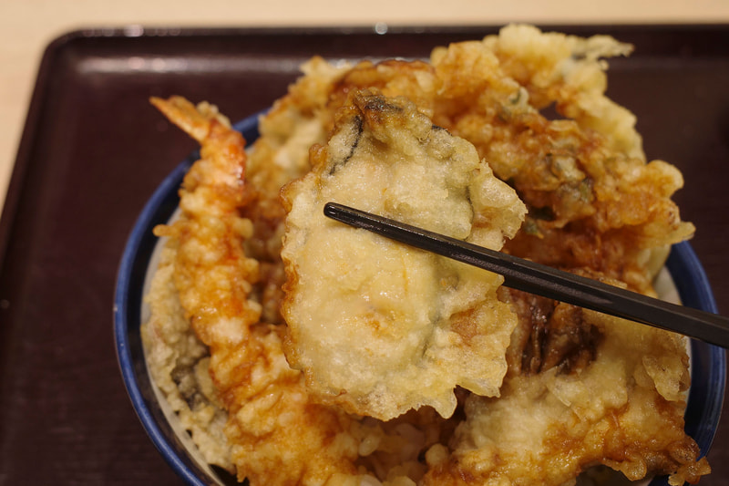 播磨灘産牡蠣天は言わずもがな絶品！