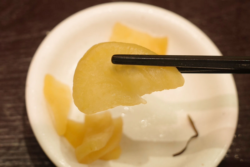 お新香は塩気が強いので、ご飯と一緒に楽しみたいのが本音！