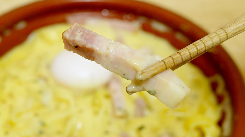 ベーコンは燻製にしたお肉ならではの旨味が強強！