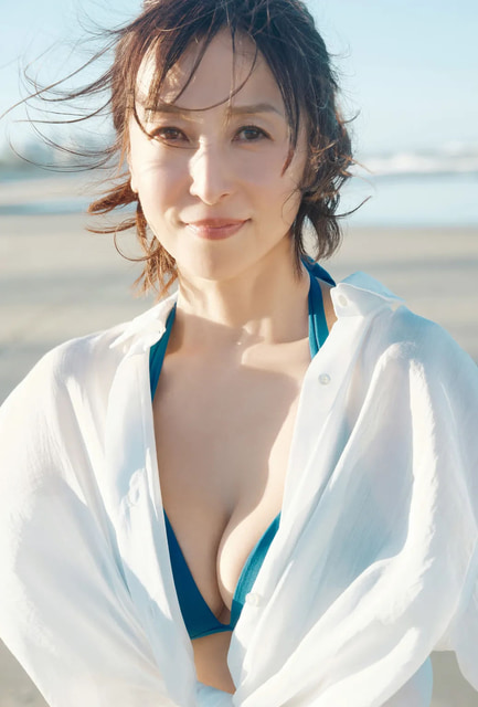 表紙年齢、記録更新だそうです！」 永遠のグラビアクイーン