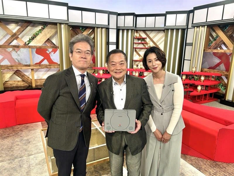 MC2人と開発リーダー・久夛良木健さん