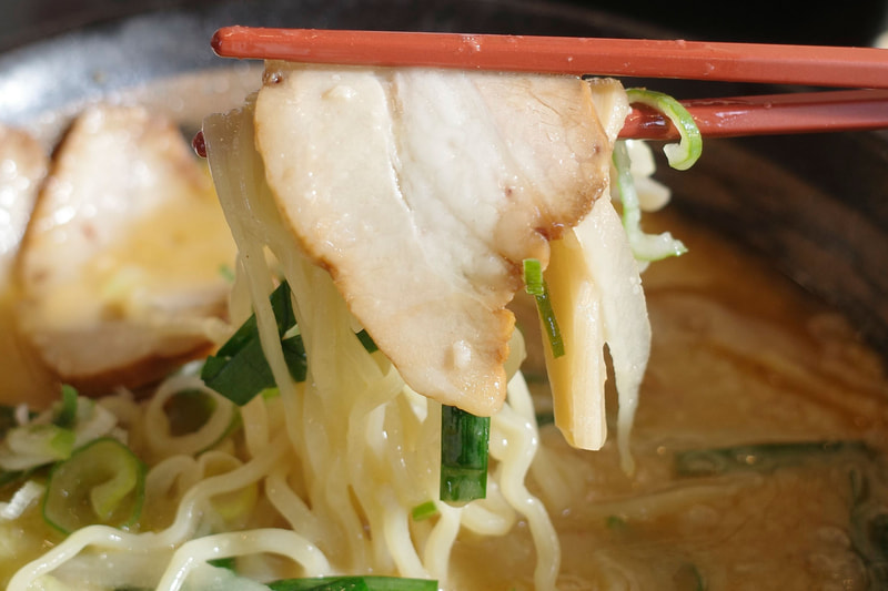 麺やスープと一緒に具の食感と旨味を堪能しながらFINISH!