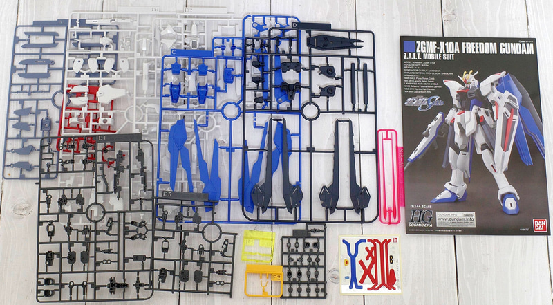 パーツ分割の関係か、思いのほかランナー数は多め