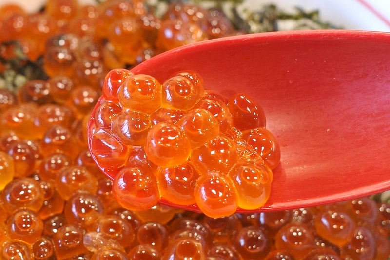 天然いくらは生臭さ皆無で、歯ざわり、旨味、醤油ベースのタレの染み込み具合コミコミで美味!