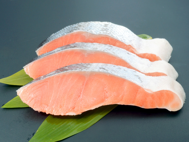 「甘口銀鮭切り身」　1切れ通常230円のところ200円(税込)