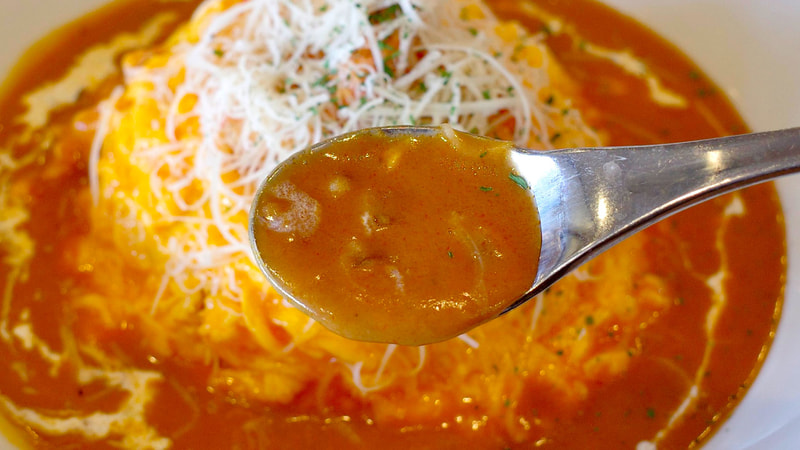 ビスクソースは甲殻類特有のアロマと旨味、味を整える香味野菜、生クリーム、塩気が調和してめちゃんこ美味!