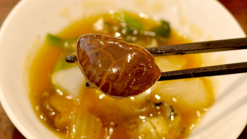 牡蠣とは方向性が異なるものの、しいたけも旨味パワフル!