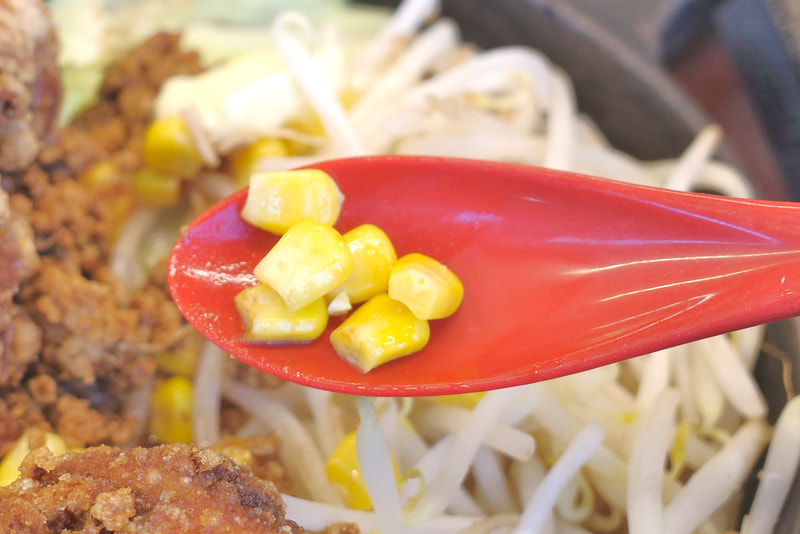 コーンはスープの味をかき消す勢いで激甘!