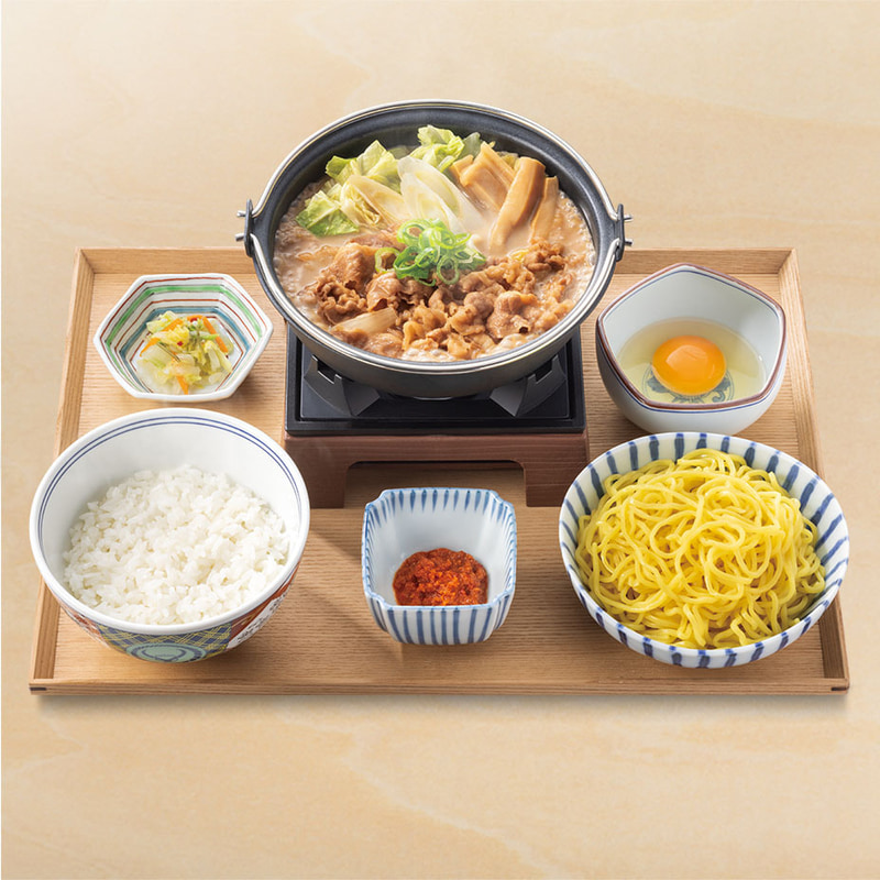 「牛肉玉ラーメン鍋膳(とんこつ)」