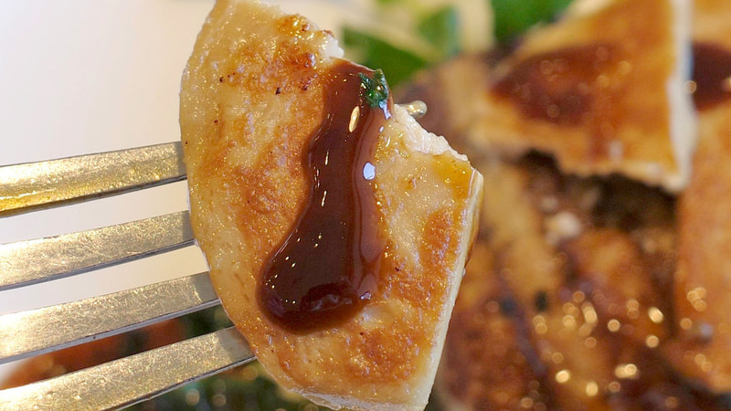 グラフォアはフォアグラと比べると旨味は薄く感じられるものの、甘めのソースのおかげで味の不満を華麗に解消!