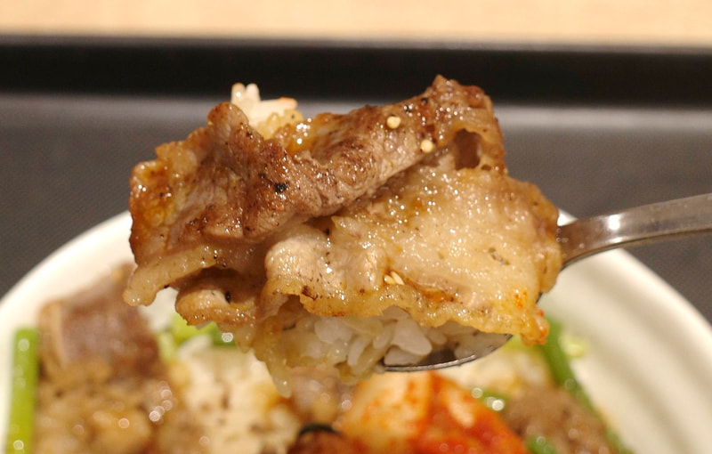 「カルビ丼」は味に不満ゼロ!