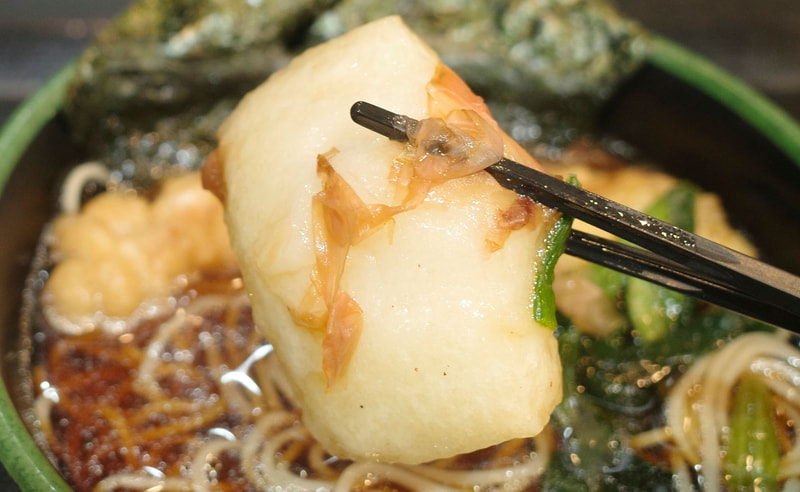 揚げ餅は窒息防止のためにも、ゆっくり食べるのがマスト!