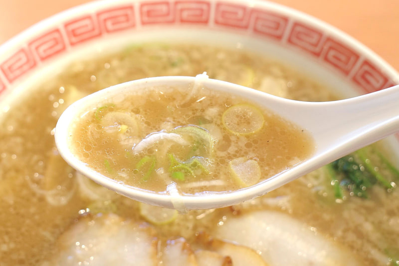 スープに青ねぎをプラスすることで味がピチッと引き締まります!