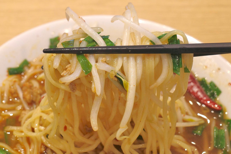 具はスープだけではなく、麺をすする際に合わせても、味をより引き立てる効果が高いことを実感しながらFINISH!