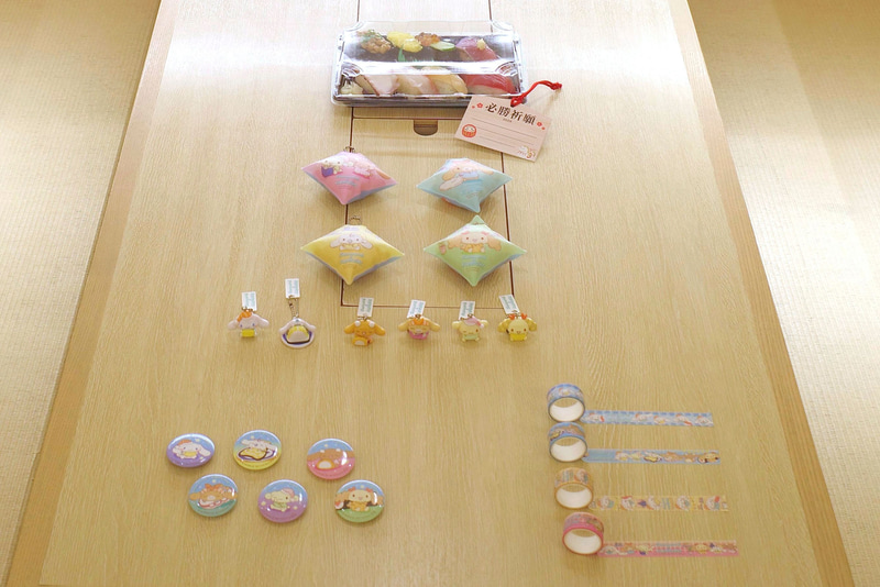 試食会場では2026年1月23日発売の「合格祈願セット」(税込1,000円)と、「シナモロールコラボキャンペーン」のグッズがお出迎え!