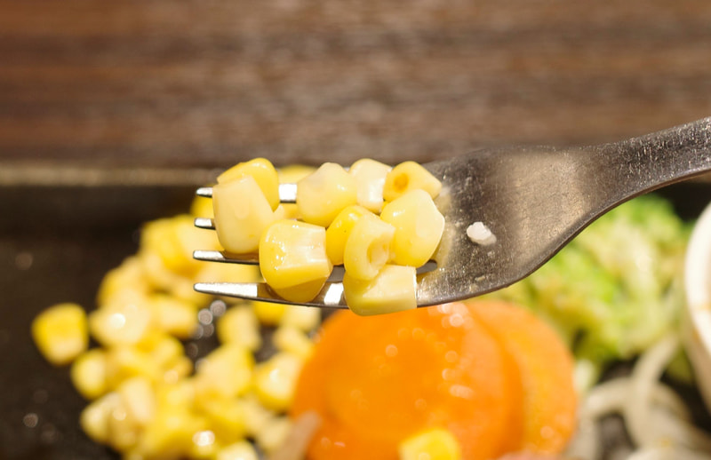 コーンはじんわりと舌に広がる甘味がグー!