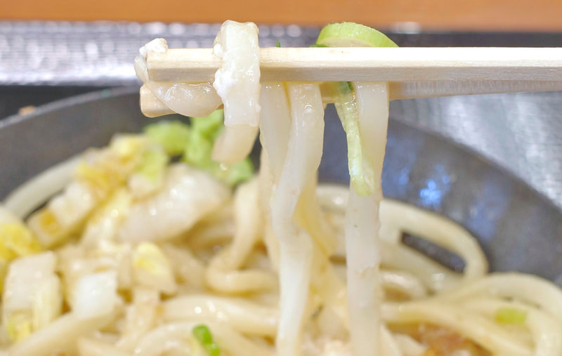 白菜同様にうどんも柚子胡椒ダレとマッチしてウマさマシマシに!
