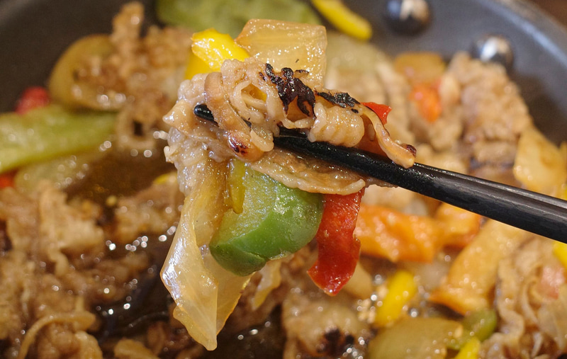 鉄板牛プルコギは具を全部一緒に喰らうのが正解と実感!