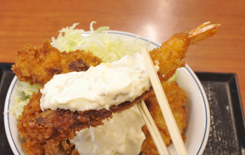 海老フライは海老の身が持つ小気味よい弾力がグー!