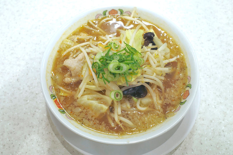 「野菜煮込みラーメン」は、兎にも角にも野菜がガッツリ!