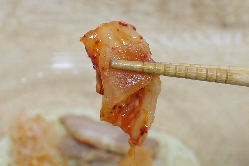 白菜キムチ、大根キムチは双方かなり辛め!