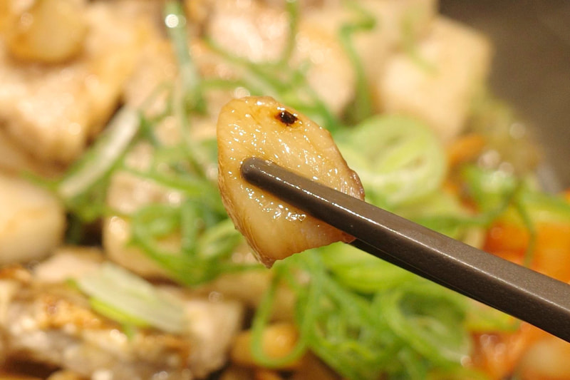 にんにくは表面に焦げ目がつく程度に火を通すことで真価を発揮!